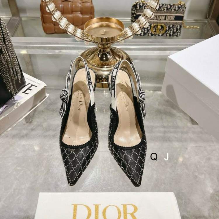 Picture of Dior Shoes _SKUDiorsz35-404.583723.5CMJ0204
